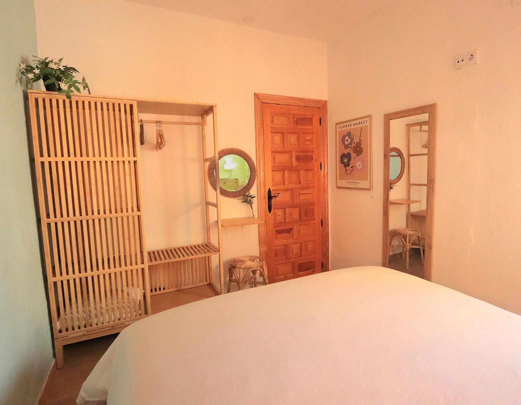 Authentic Spanish House With Terrace 10min Walk Apartment *