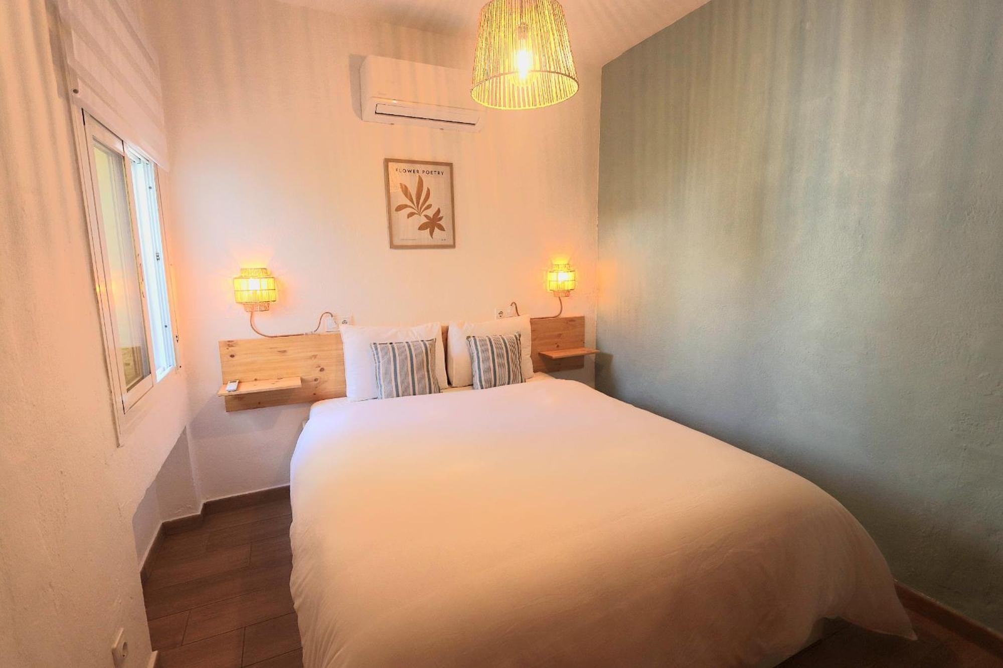 Authentic Spanish House With Terrace 10min Walk * Marbella