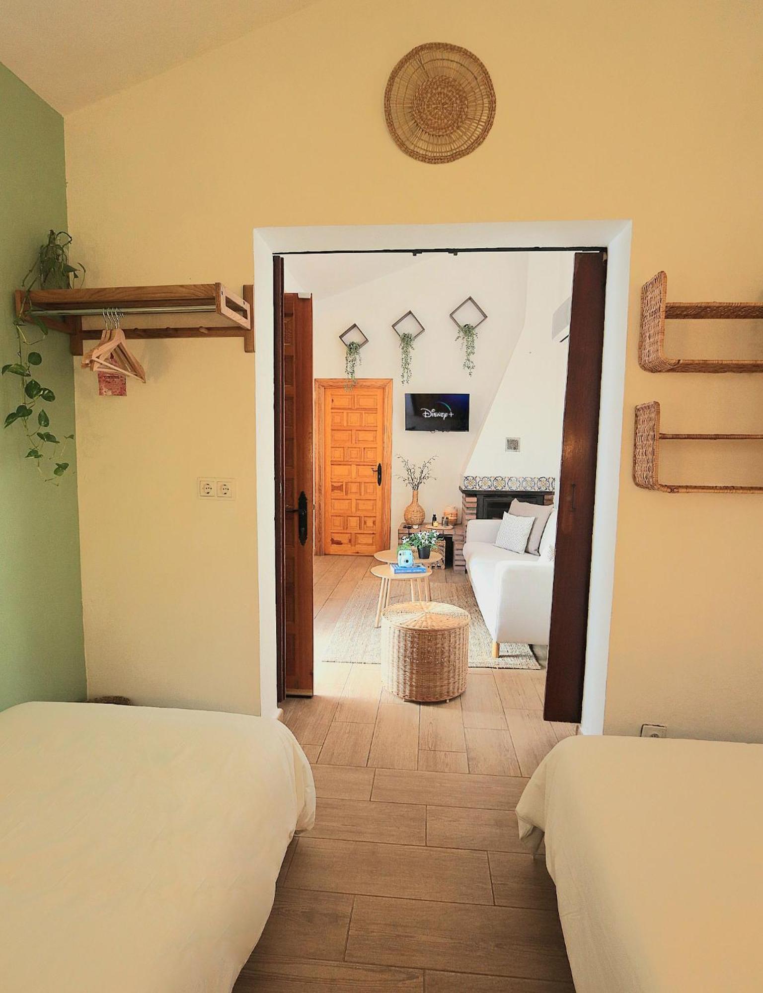 Authentic Spanish House With Terrace 10min Walk Apartment Marbella