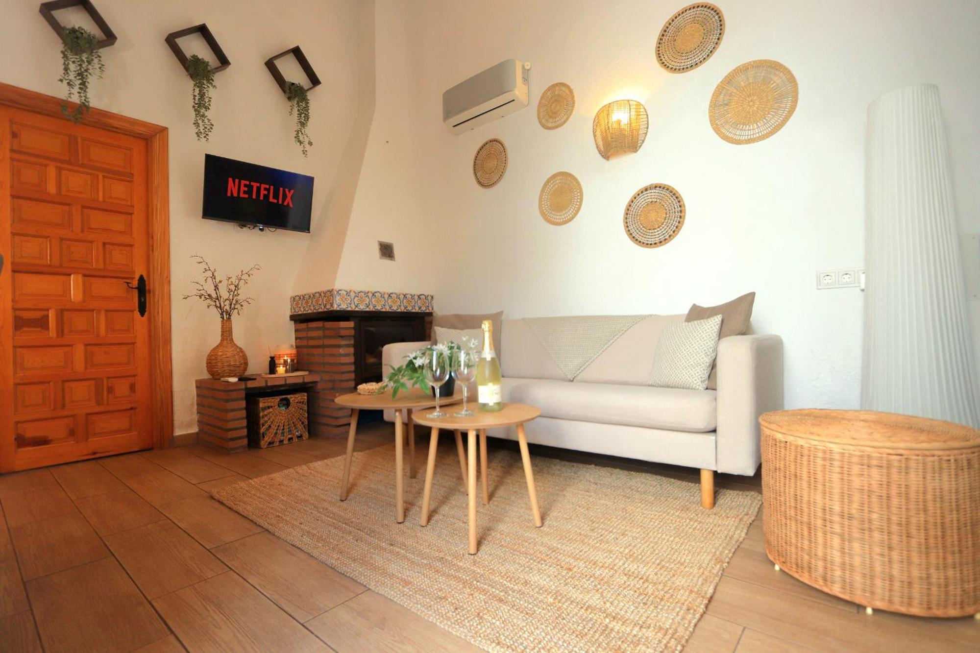 Authentic Spanish House With Terrace 10min Walk Apartment Marbella